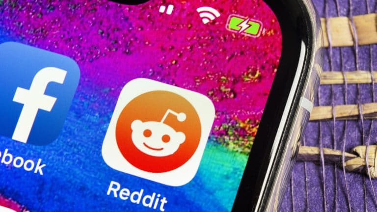 How to delete Reddit account via browser or smartphone