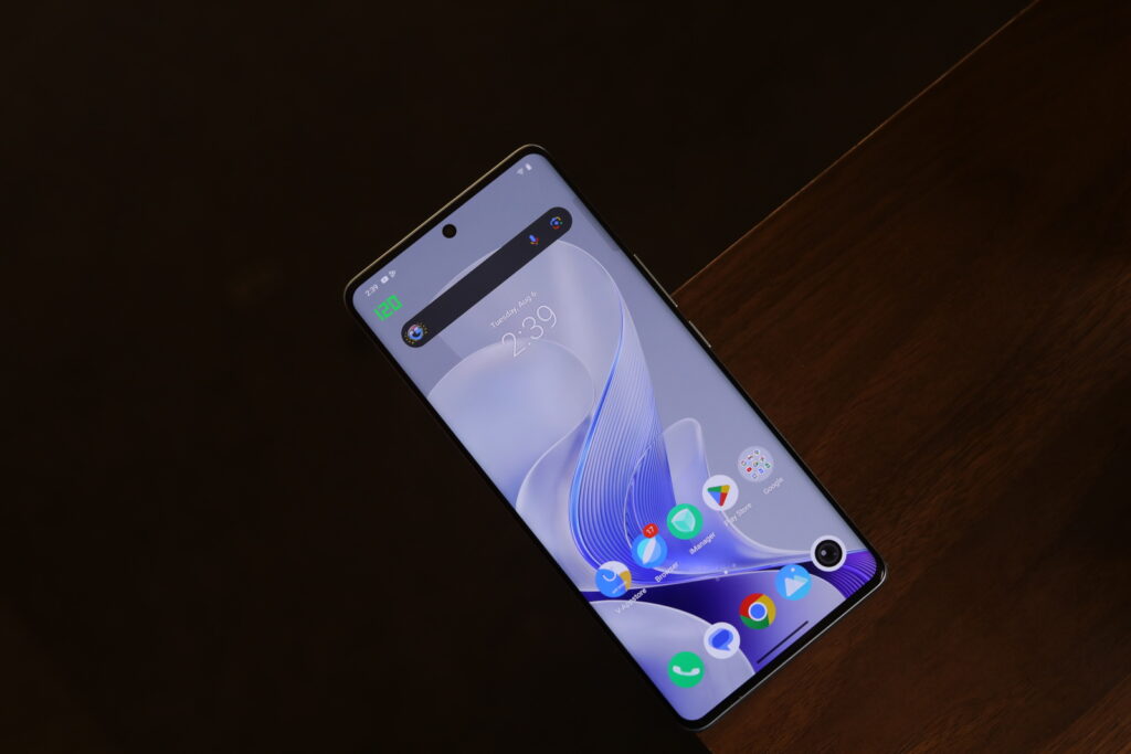 Front Design of the vivo V40 Pro